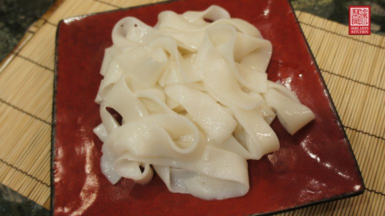 Handmade Flat Rice Noodles